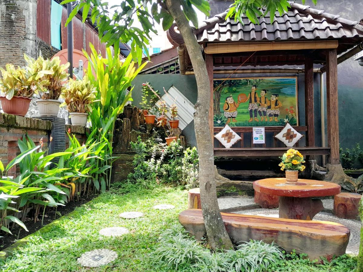 Asrama Ngampilan Backpacker *